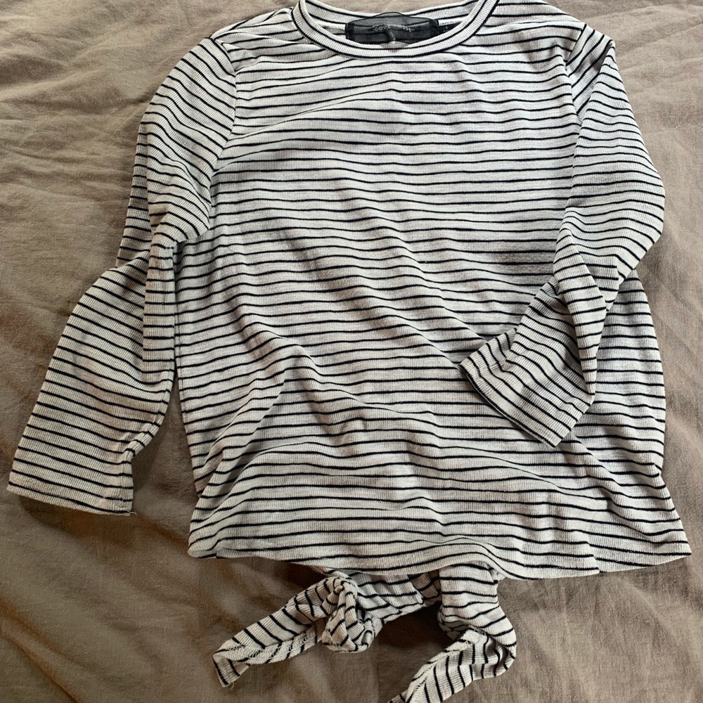 Nautical striped shirt with lower back tie